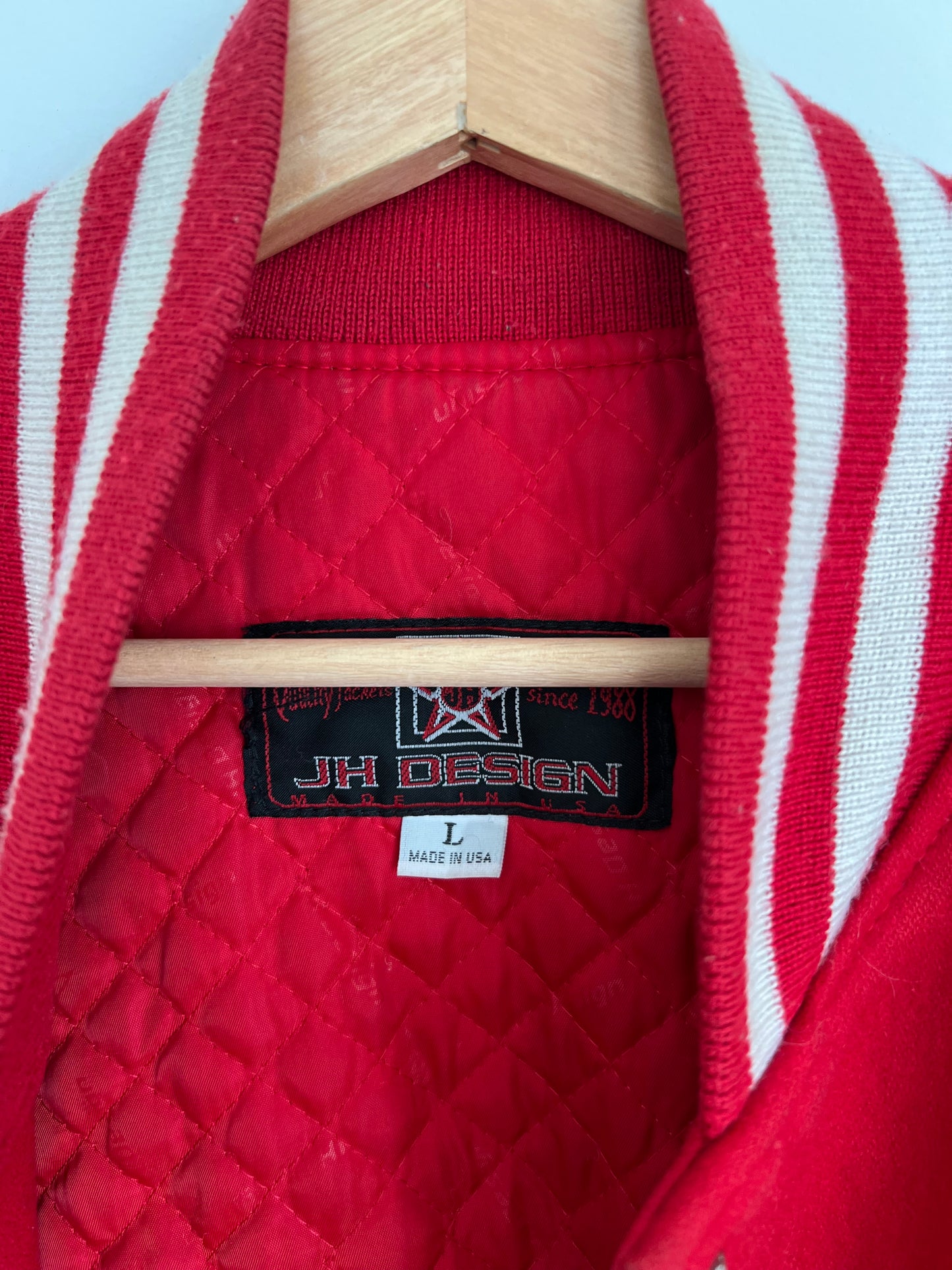 (L/XL) Vintage New York Yankees Red JH Design Jacket