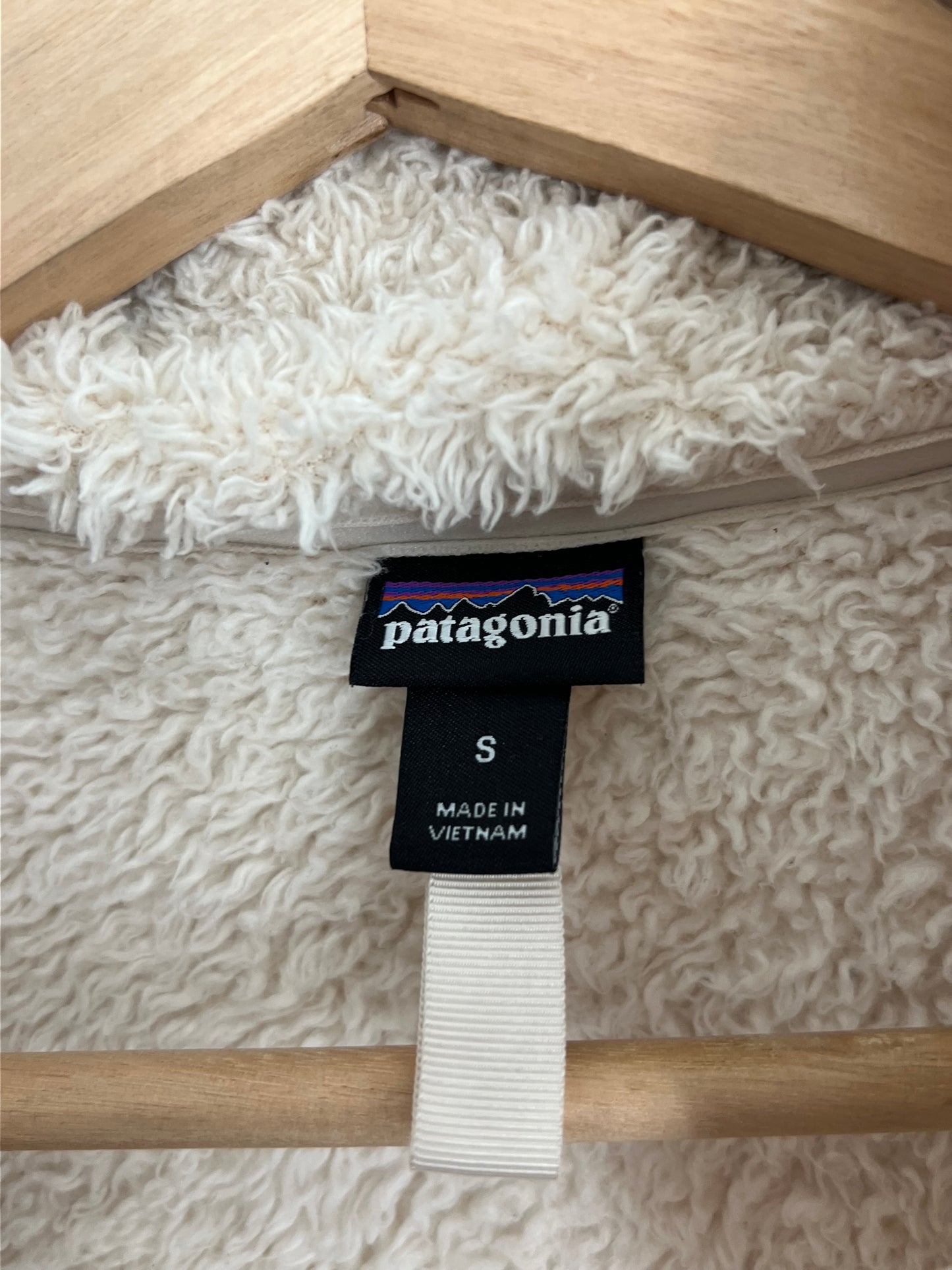 (S) Women’s Patagonia Cream Fleece