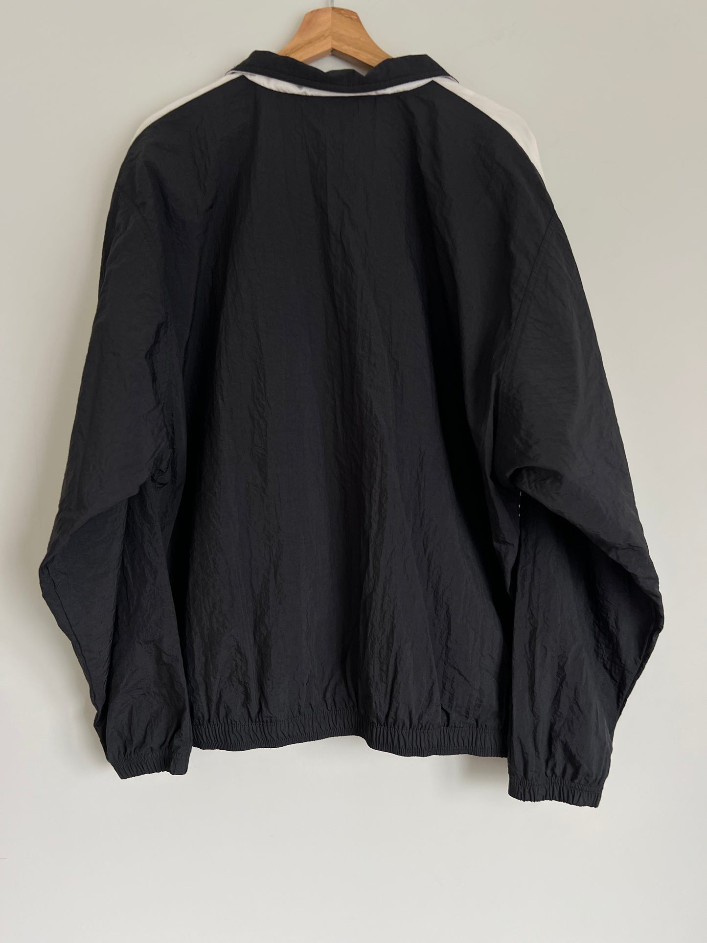 (L) Vintage Adidas Windbreaker