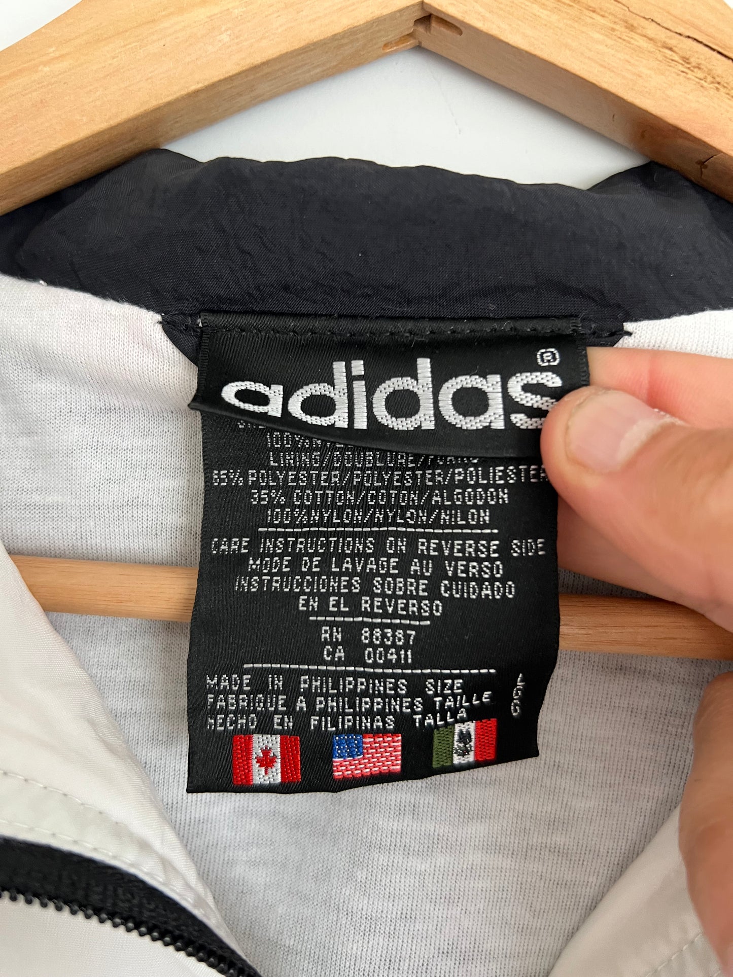 (L) Vintage Adidas Windbreaker