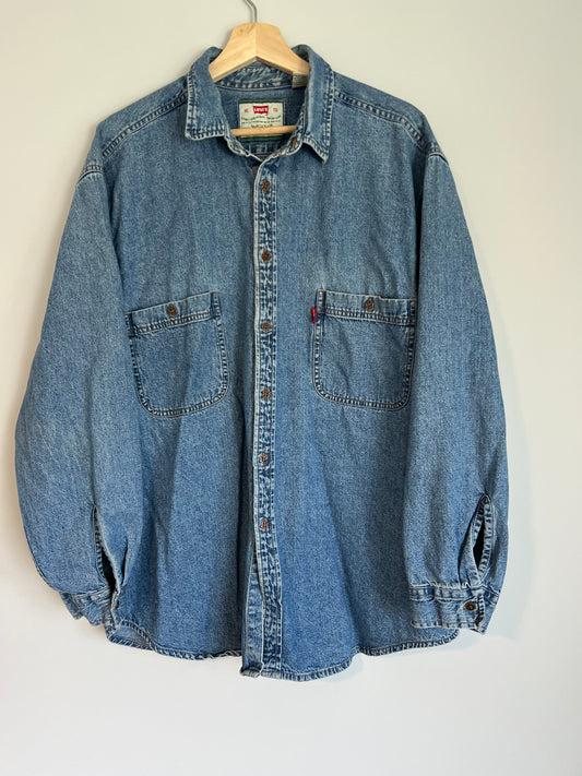 (XL) Vintage Levi's button-up shirt