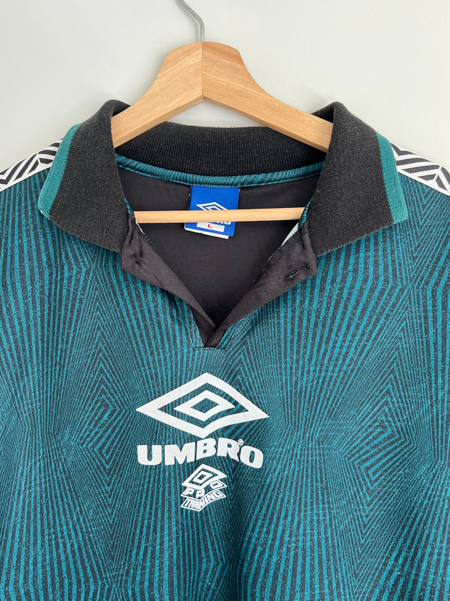 (L) Vintage Umbro Jersey
