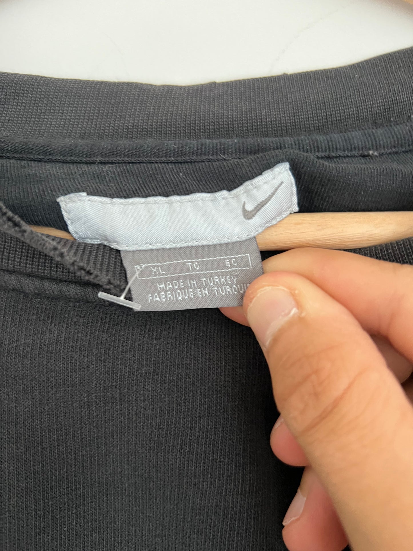 (XL) Y2K Nike Mini Swoosh Black Sweatshirt