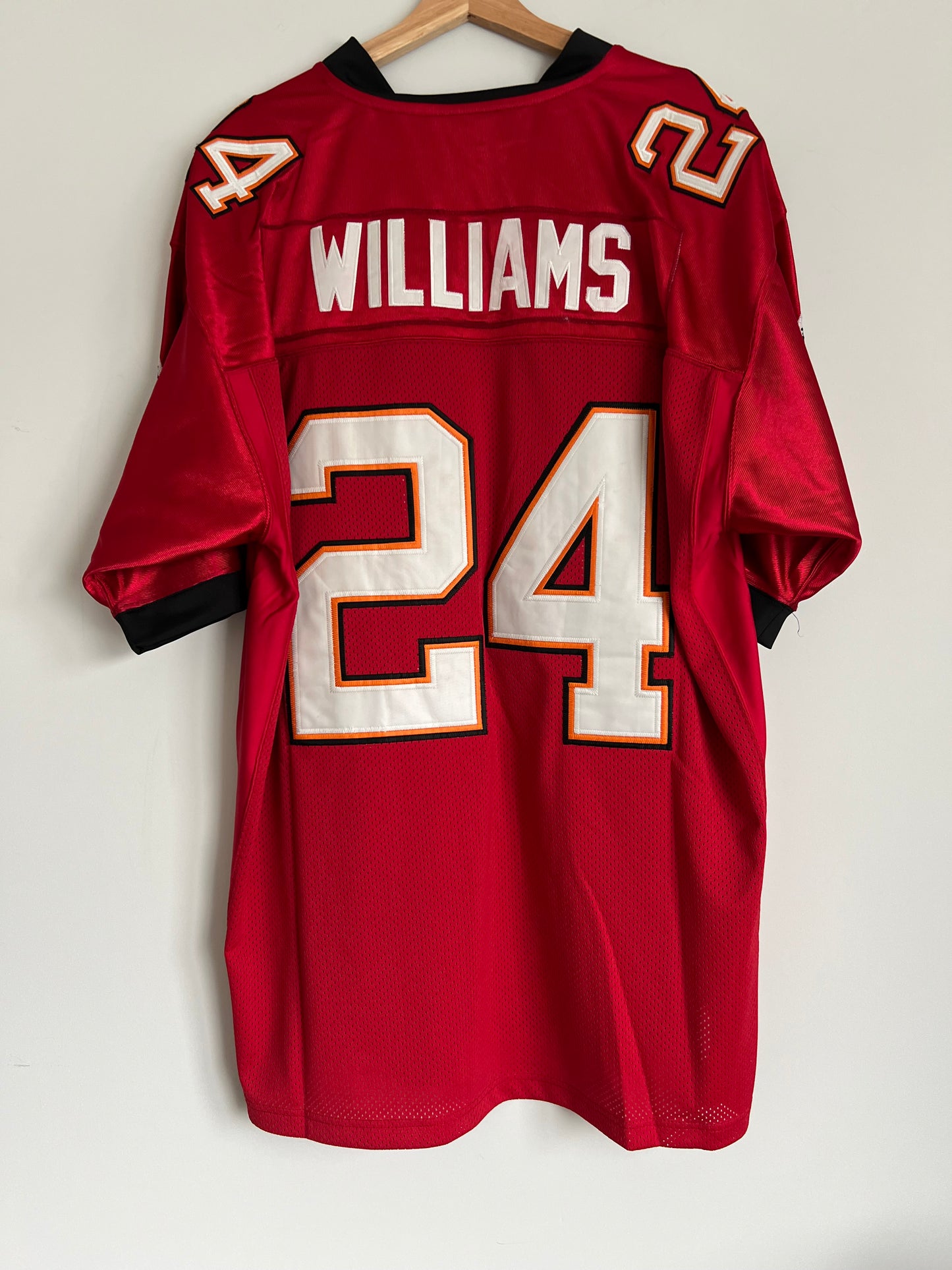 (XXL) Tampa Bay Buccaneers NFL Jersey
