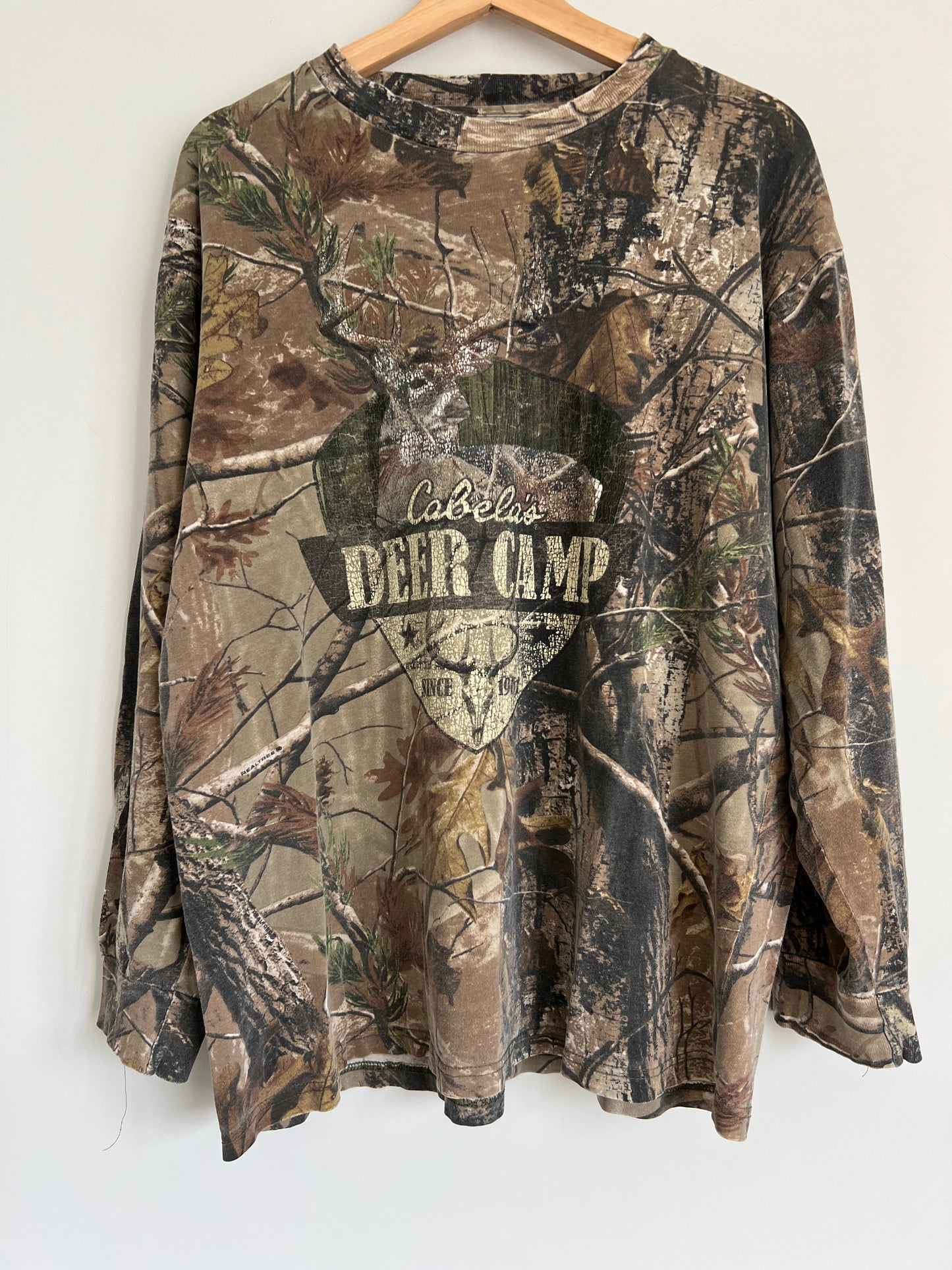 (L) Vintage Realtree Deer Longsleeve