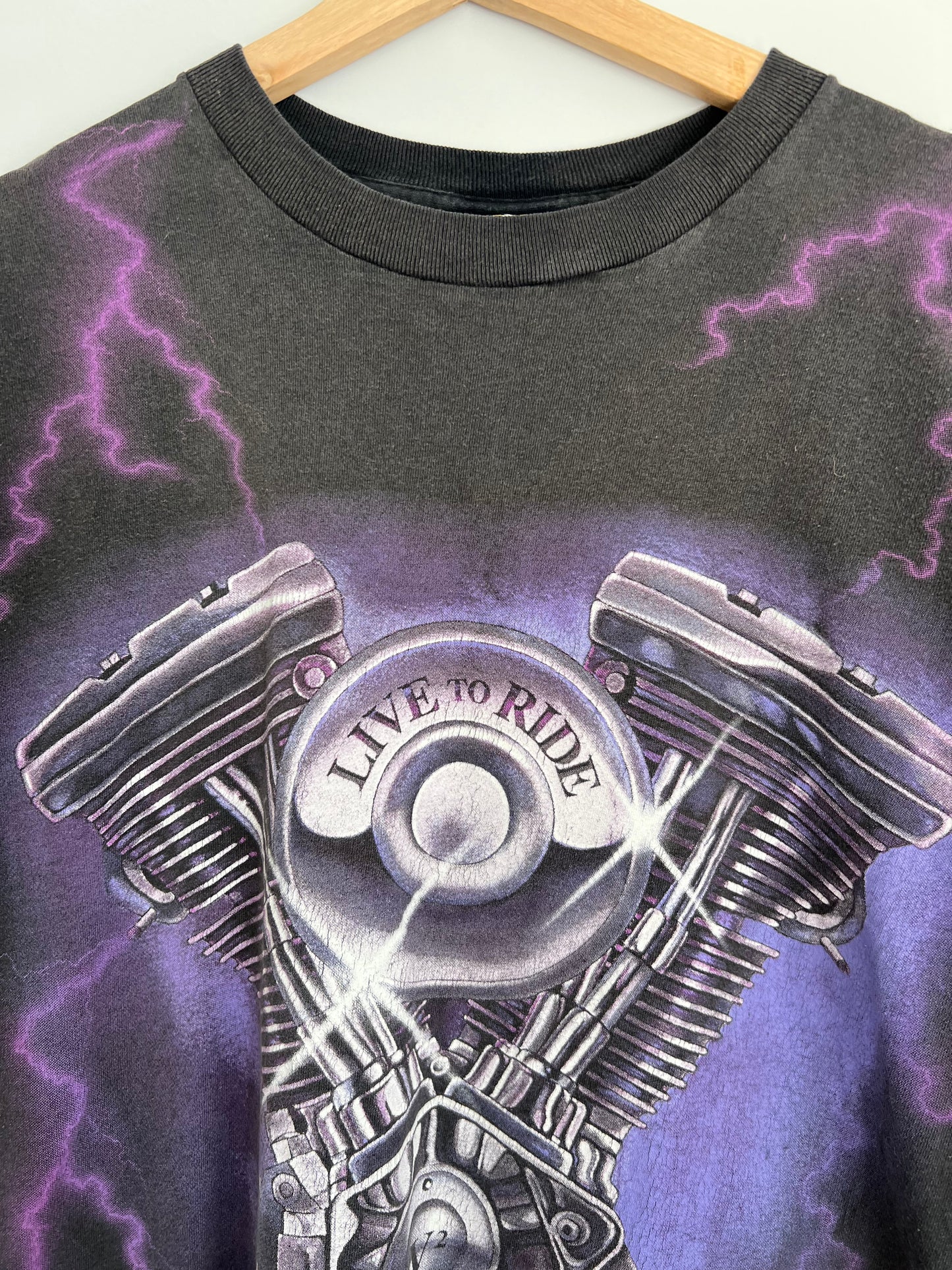 (L) 90s 3D Emblem Ride To Live T-Shirt