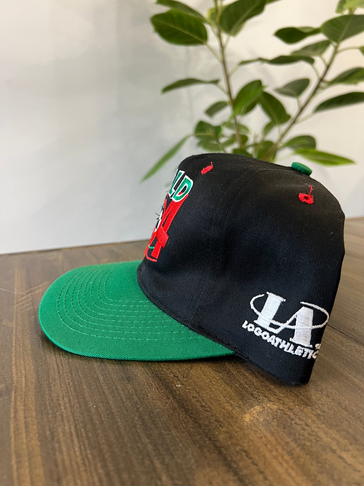 (O/S) 90s Logo Athletic World Cup Hat
