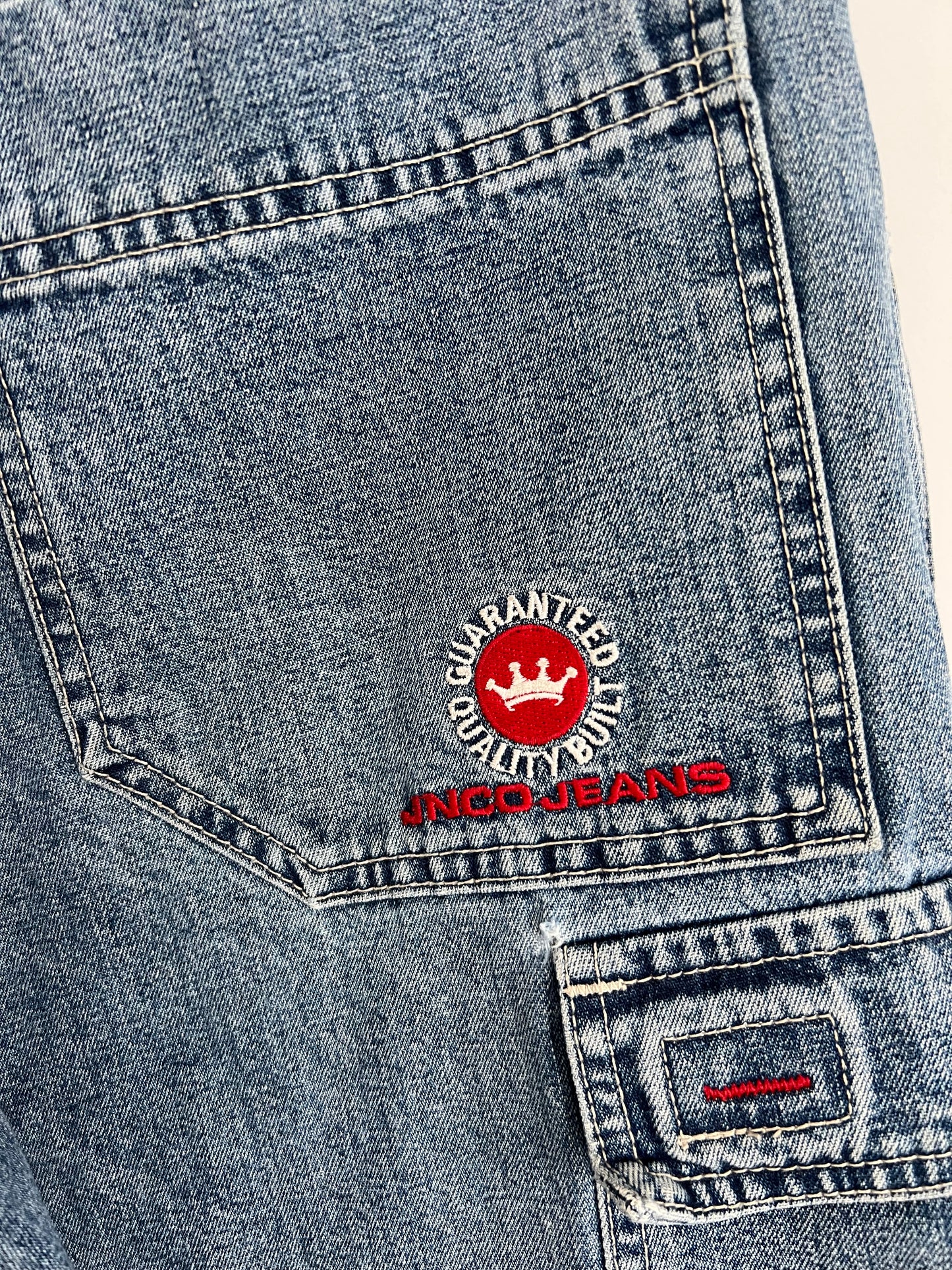 (30) Y2K JNCO Baggy Jorts