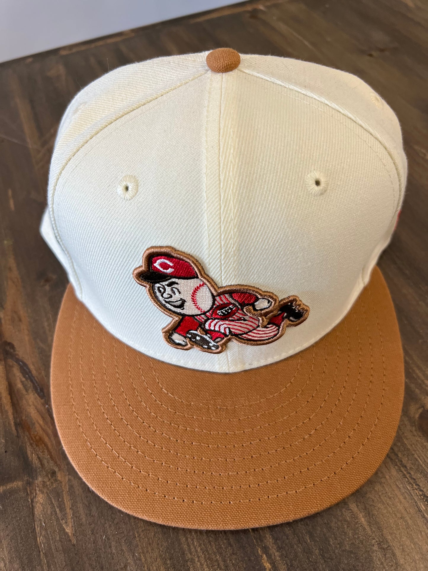 (7 1/2) New Era Cincinnati Reds Fitted Hat