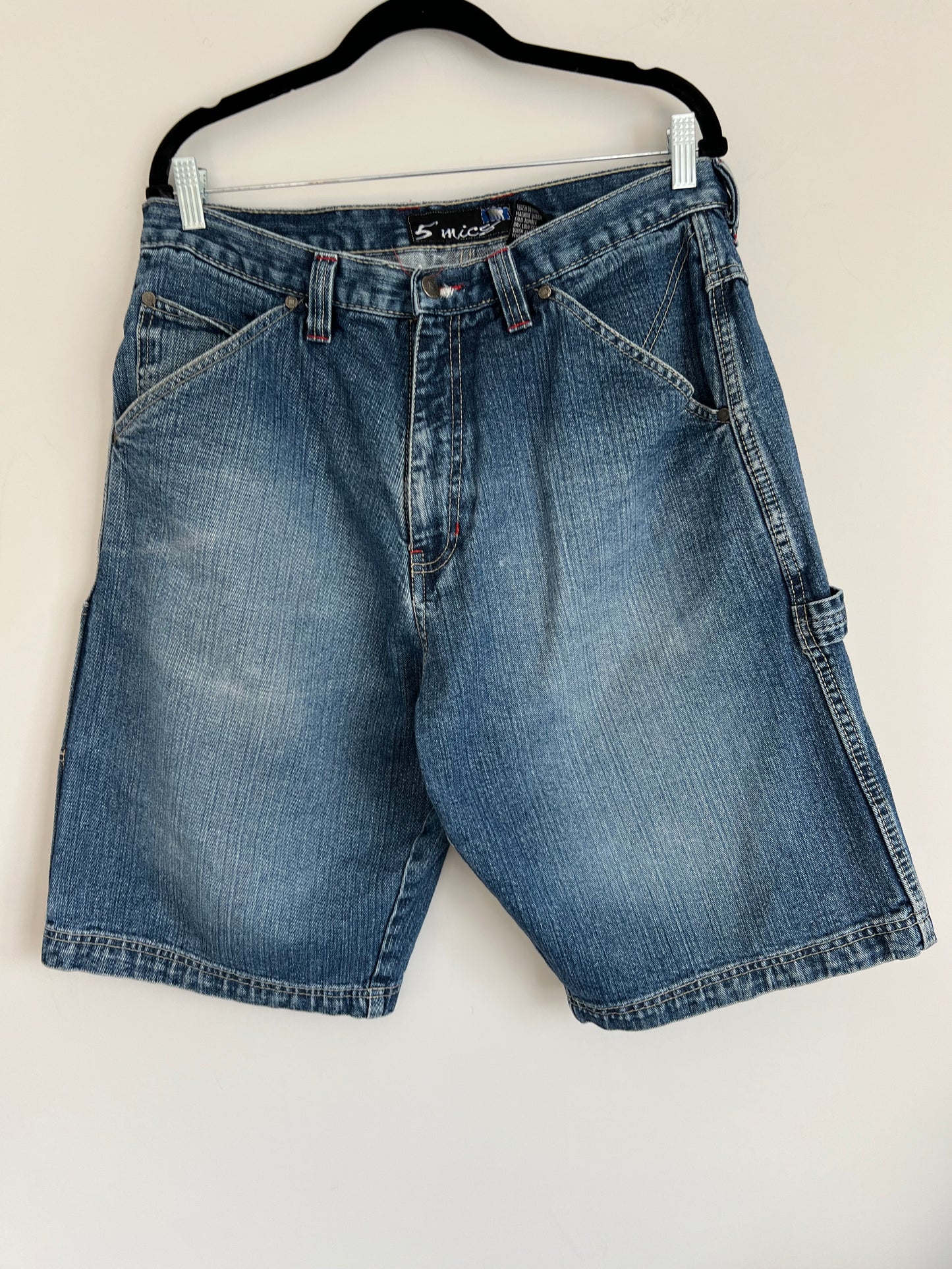 (36) Y2K Baggy Jorts